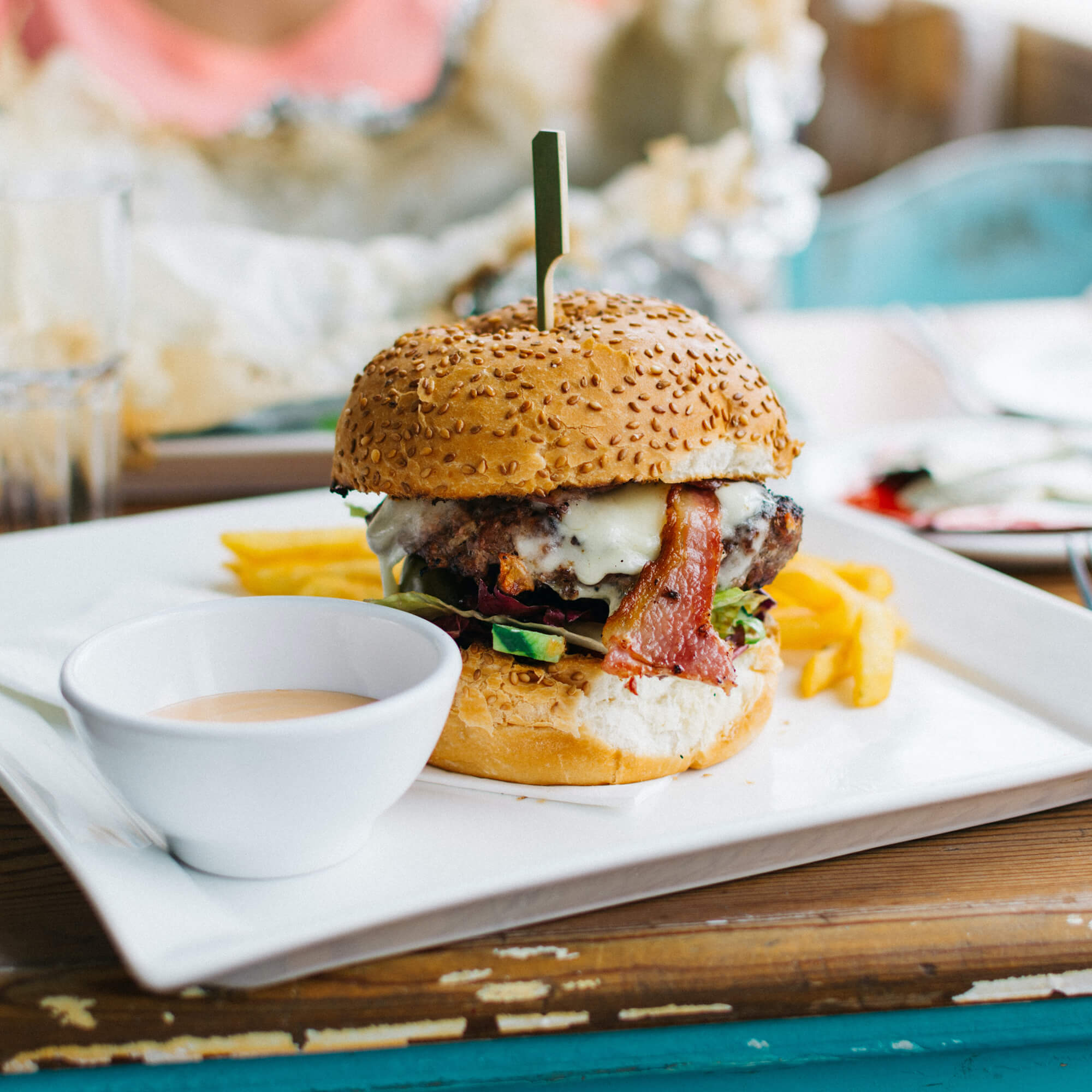 Steak beef burger with tarragon mayonnaise - 'O Scialatiello
